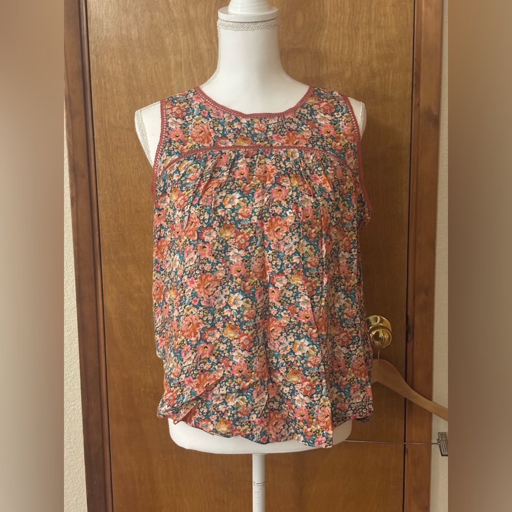 Maurices Multicolor Floral Sleeveless Blouse